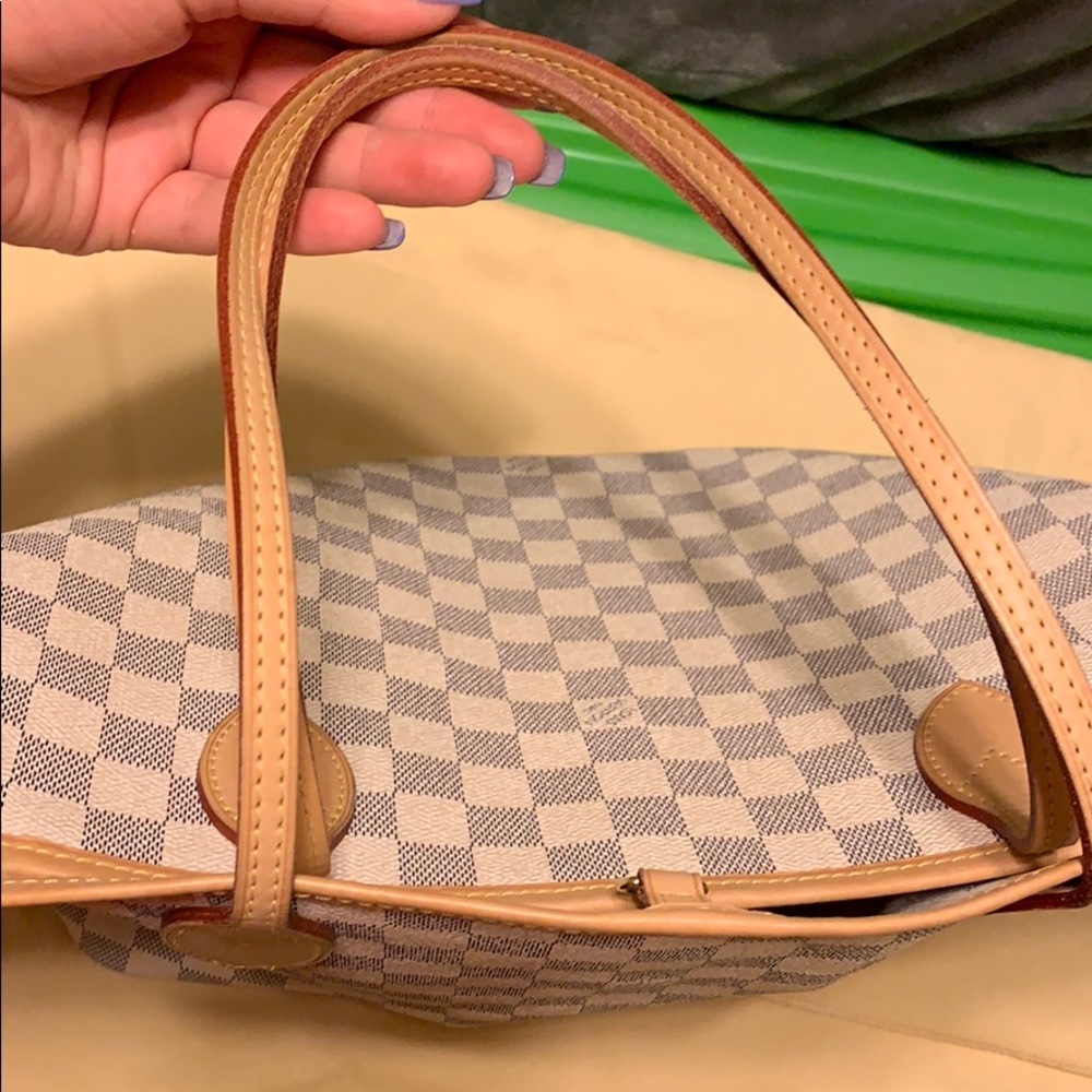 SOLD - Picture 5 of 8